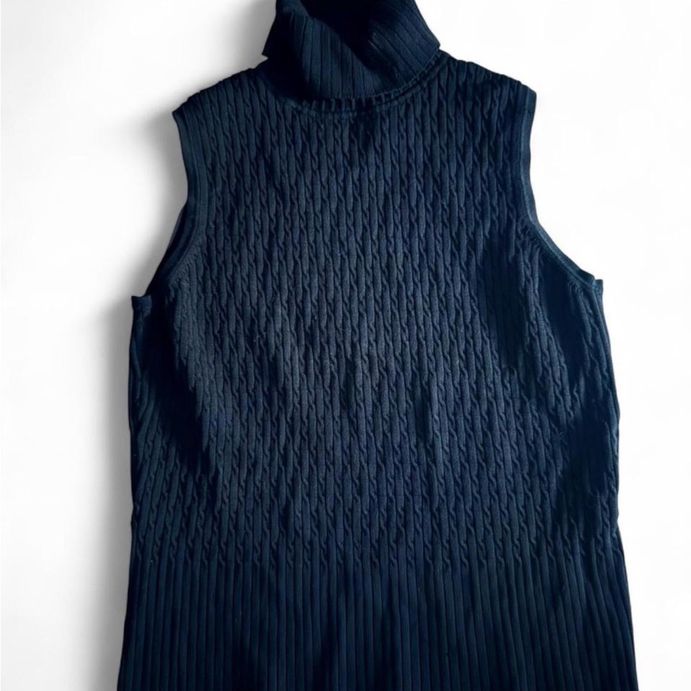 Lord & Taylor black sweater tank